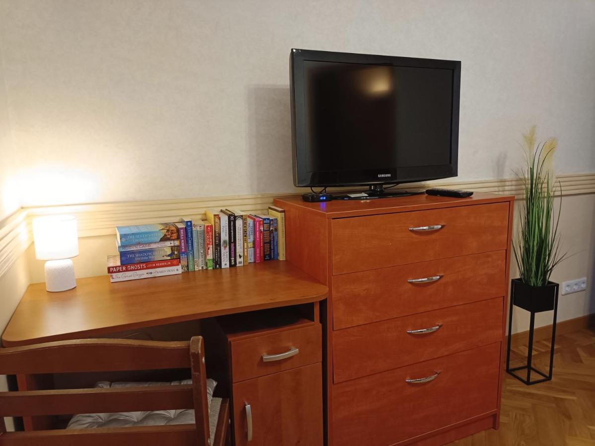 Old Town Retreat With Stunning Views 2 Bedroom Apartment Nearby The Church Of Saint Peter Riga Extérieur photo